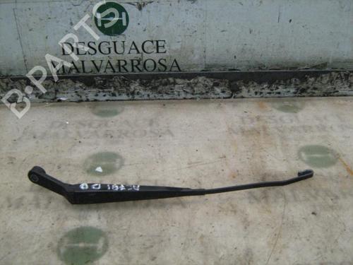 Used Front windshield wiper arm Front windshield wiper arm 3762080 3762080