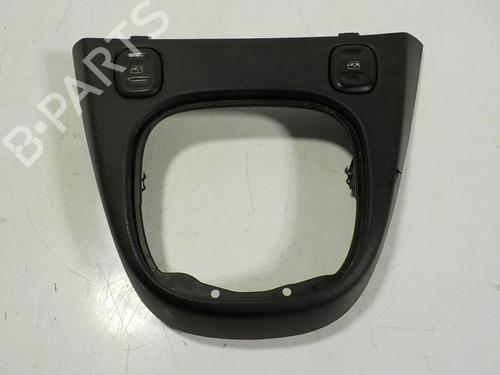 Used Left front window switch Left front window switch FIAT PANDA (312_, 319_) 1.2 (312PXA1A) (69 hp) 15958725 15958725
