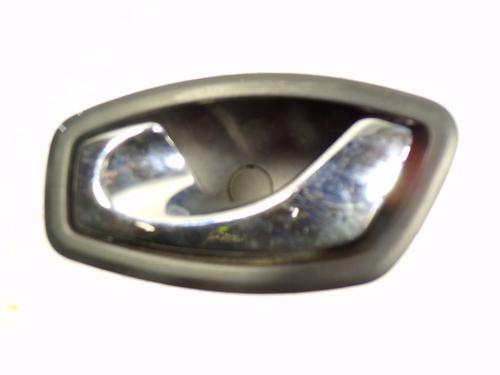 Used Rear left interior door handle Rear left interior door handle RENAULT ZOE (BFM_) ZOE (88 hp) 9053203 9053203