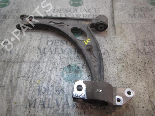 Used Left front suspension arm Left front suspension arm SEAT LEON (1P1) 1.9 TDI (105 hp) 3833737 3833737