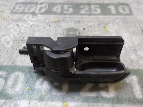 Used Front left interior door handle Front left interior door handle FIAT SEDICI (189_) 1.9 D Multijet (120 hp) 4002041 4002041