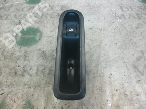 Used Left rear window switch Left rear window switch RENAULT GRAND SCÉNIC II (JM0/1_) 1.9 dCi (JM0G, JM12, JM1G, JM2C) (120 hp) 3753698 3753698