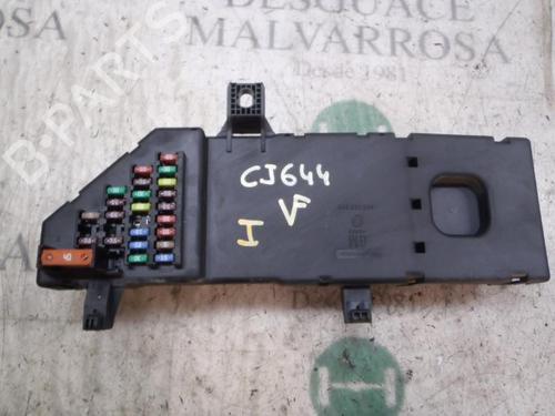 Used Fuse box Fuse box SAAB 9-3 Estate (E50) 1.9 TiD (150 hp) 3819728 3819728