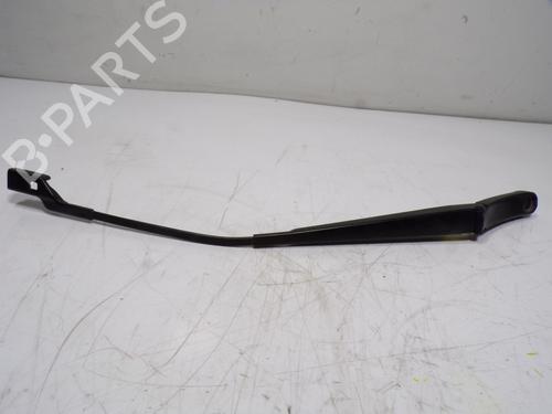 Used Front windshield wiper arm VW TIGUAN (5N_) 2.0 TDI (140 hp) 11191532