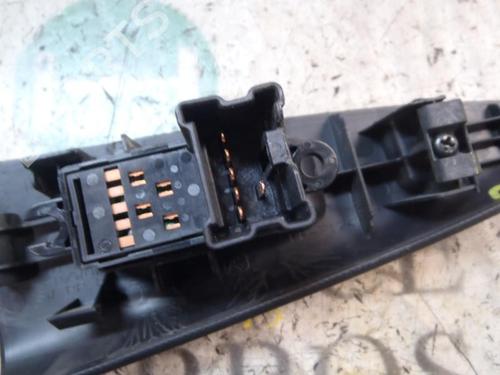 Right rear window switch NISSAN NOTE (E11, NE11) 1.4 | BP3829982I28 