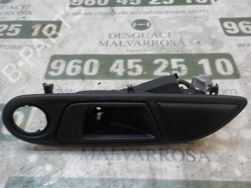 Venstre foran invendig håndtak FORD FIESTA VI (CB1, CCN) 1.4 TDCi (70 hp) 3859022