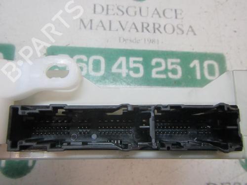 Fuse box TOYOTA COROLLA Hatchback (_E21_, _EA1_, _EH1_) 1.8 Hybrid (ZWE211, ZWE219) | BP9104377E1 - Image 3
