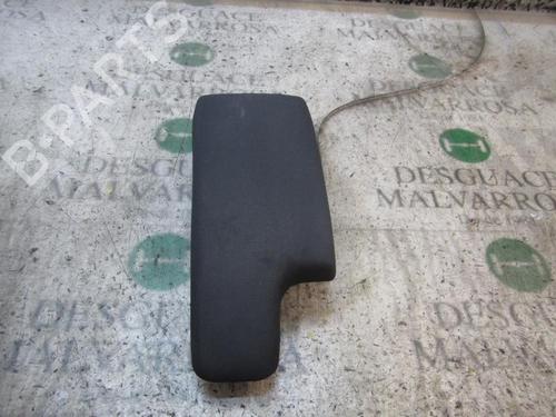 Armlæn Armlæn RENAULT MEGANE III Hatchback (BZ0/1_, B3_) 1.5 dCi (BZ09, BZ0D, BZ1W, BZ29, BZ14) (110 hp) 7152283 7152283