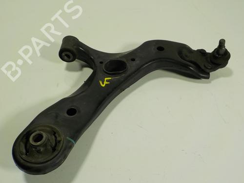 Used Right front suspension arm TOYOTA AURIS (_E18_) 1.4 D-4D (NDE180_, NDE180R) (90 hp) 13371854