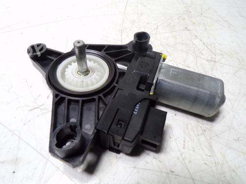 Used Left rear window motor Left rear window motor MERCEDES-BENZ C-CLASS T-Model (S205) C 220 BlueTEC / d (205.204) (170 hp) 10662930 10662930