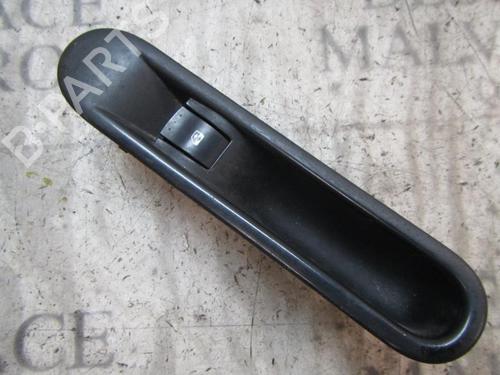 Used Right rear window switch Right rear window switch RENAULT ESPACE IV (JK0/1_) 2.2 dCi (JK0H) (150 hp) 3831289 3831289
