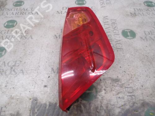 Used Right taillight Right taillight FIAT GRANDE PUNTO (199_) 1.4 (199AXB11, 199AXB1A, 199BXB1A, 199AXL1A) (77 hp) 3824216 3824216