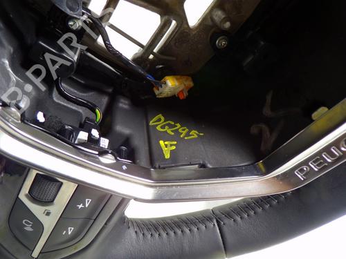 Steering wheel PEUGEOT 208 II (UB_, UP_, UW_, UJ_) e-208 | BP7579768C49 