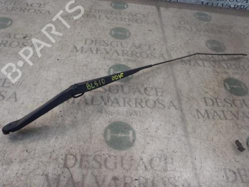 Used Front windshield wiper arm Front windshield wiper arm RENAULT MEGANE II (BM0/1_, CM0/1_) 1.5 dCi (BM1E, CM1E) (106 hp) 3796399 3796399