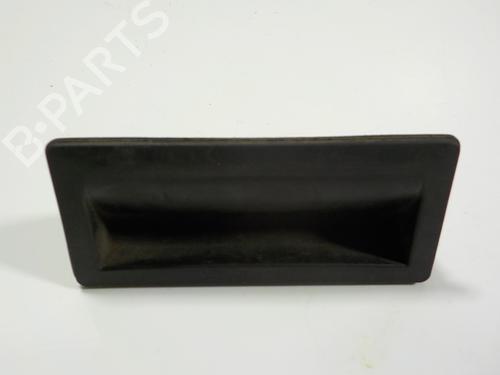 Used Tailgate handle Tailgate handle VW PASSAT B6 Variant (3C5) 2.0 TDI 16V (140 hp) 11756409 11756409