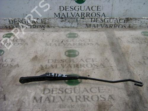 Used Front windshield wiper arm SEAT IBIZA II (6K1) 1.9 SDI (68 hp) 3759525