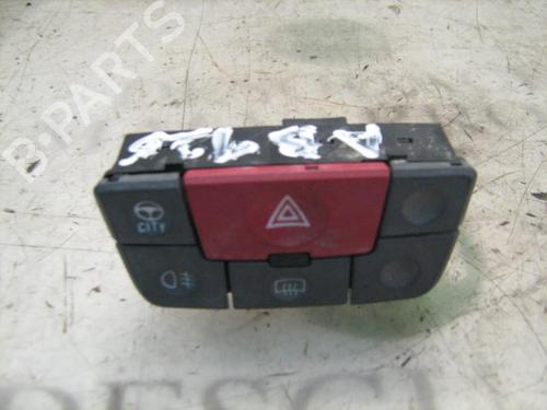 Used Warning switch FIAT PANDA (169_) 1.2 (169.AXB11, 169.AXB1A) (60 hp) 3763425