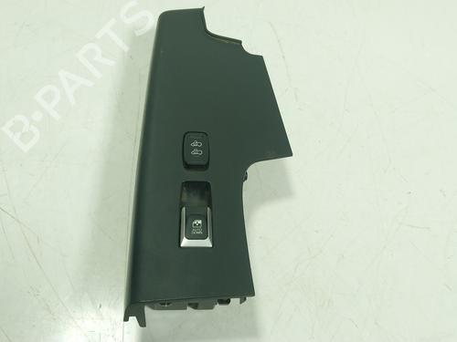 Interrupteur de vitre avant droite HYUNDAI H350 Van 2.5 CRDI (150 hp) 31709911