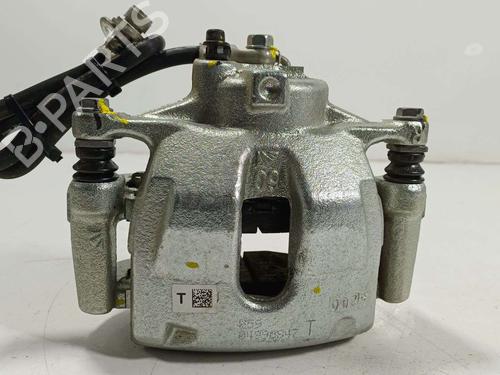 Used Right front brake caliper Right front brake caliper TOYOTA C-HR (_X2_, _H2_) Hybrid (ZYX20) (140 hp) 39908035 39908035