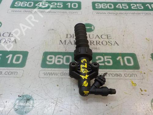 Used Clutch slave cylinder Clutch slave cylinder CITROËN C4 I (LC_) 1.4 16V (88 hp) 14281671 14281671