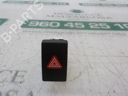 Used Warning switch Warning switch VW GOLF VI (5K1) 1.6 TDI (105 hp) 3868010 3868010