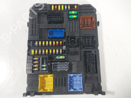 Used Fuse box Fuse box CITROËN C5 AIRCROSS (A_) 1.2 PureTech 130 (ARHNSJ) (131 hp) 32307279 32307279