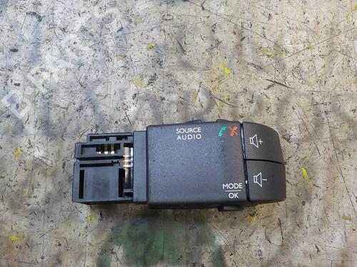 electronic-module-dacia-sandero-ii-255522448r-255522448r-2012-3852024 main image