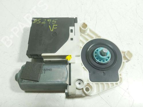 Right front window motor AUDI A3 Convertible (8P7) 1.8 TFSI | BP38682955E20 - Image 2