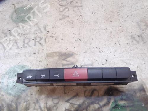 Used Warning switch Warning switch FIAT GRANDE PUNTO (199_) 1.3 D Multijet (199.AXD11, 199.AXD1A, 199.AXD1B,... (90 hp) 3821831 3821831