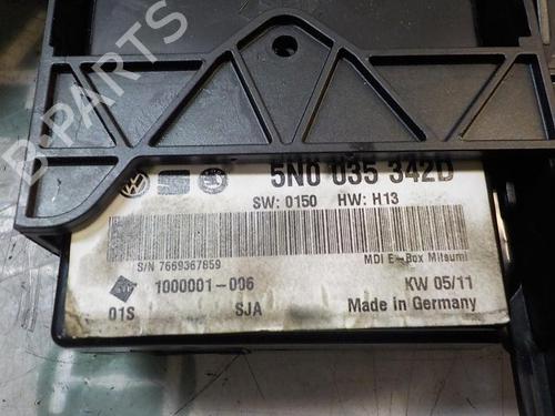 Electronic module VW GOLF VI (5K1) 1.6 TDI | BP3858157M83 