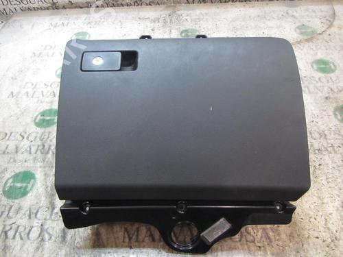 Handskerum VW PASSAT B6 (3C2) 2.0 TDI (170 hp) 4010400