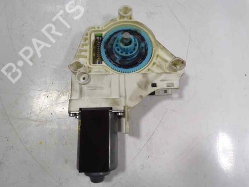 Used Right front window motor Right front window motor AUDI A4 B8 (8K2) 2.0 TDI 16V (140 hp) 7124387 7124387