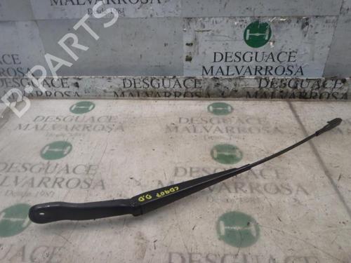 Used Front windshield wiper arm Front windshield wiper arm LAND ROVER FREELANDER 2 (L359) 2.2 eD4 (150 hp) 4015228 4015228