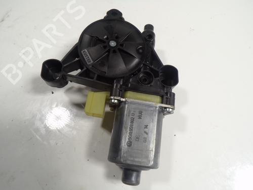 Right front window motor SKODA OCTAVIA III (5E3, NL3, NR3) 1.6 TDI | BP7666929E20 