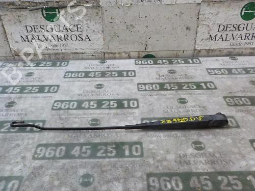 Used Front windshield wiper arm Front windshield wiper arm FORD TRANSIT Bus (FD_ _, FB_ _, FS_ _, FZ_ _, FC_ _) [2006-2014] 4002257 4002257