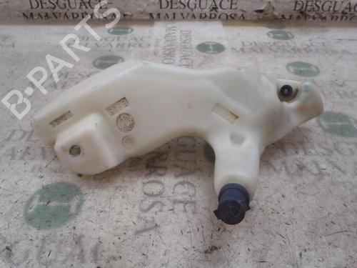 windscreen-washer-tank-lancia-ypsilon-843_-12-843axa1a-2003-2004-2005-2006-2007-2008-2009-2010-2011-7410415 main image