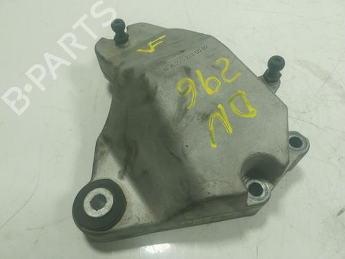 Used Engine mount MERCEDES-BENZ GLA-CLASS (X156) GLA 180 (156.942) (122 hp) 17110628