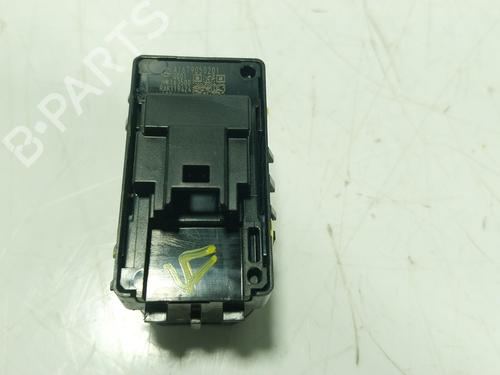 Right rear window switch MERCEDES-BENZ CLA (C118) CLA 200 (118.387) | BP28287937I28 - Image 2