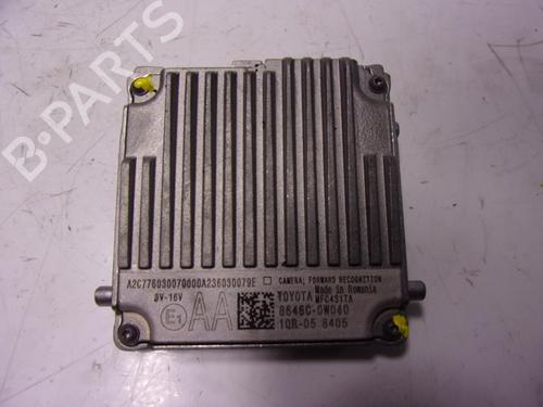 Used Electronic module Electronic module TOYOTA YARIS (_P21_, _PA1_, _PH1_) 1.5 Hybrid (MXPH11) (92 hp) 15887638 15887638