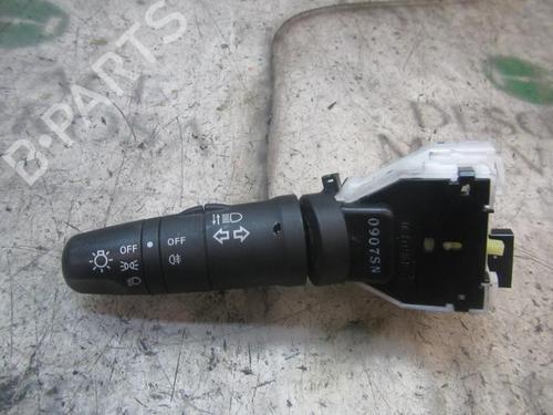 Used Headlight switch Headlight switch NISSAN NV200 / EVALIA Bus 1.5 dCi 85 (M20, M20M, M20K, M20KK) (86 hp) 3841777 3841777
