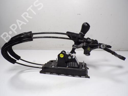 Used Gear lever VW GOLF VII (5G1, BQ1, BE1, BE2) 1.5 TSI (150 hp) 12261784