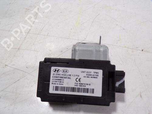 Used Electronic module Electronic module KIA CEE'D (JD) 1.4 CRDi 90 (90 hp) 8633943 8633943
