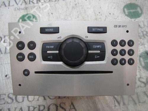 Used Radio OPEL CORSA D (S07) 1.3 CDTI (L08, L68) (75 hp) 3821412