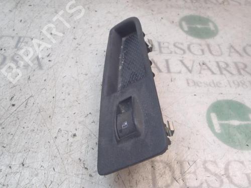 Used Right front window switch Right front window switch 3826284 3826284
