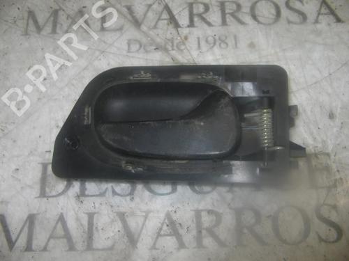 Used Front right interior door handle RENAULT LAGUNA I (B56_, 556_) 2.2 D (B56F/2) (83 hp) 3756907