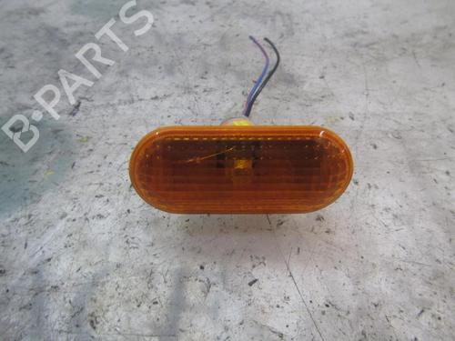 Używane Kierunkowskaz boczny prawy FORD FUSION (JU_) 1.6 (100 hp) 11643602