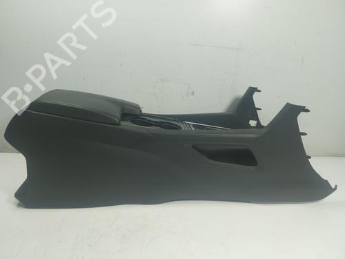Used Armrest / Center console Armrest / Center console JAGUAR F-PACE (X761) 2.0 TD4 AWD (180 hp) 17608878 17608878