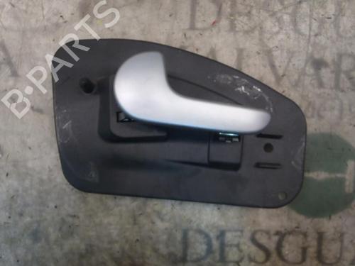 Used Rear left interior door handle Rear left interior door handle OPEL CORSA C (X01) 1.2 Twinport (F08, F68) (80 hp) 3797131 3797131