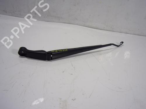 Used Front windshield wiper arm Front windshield wiper arm TOYOTA YARIS CROSS (MXP_) 1.5 Hybrid (MXPJ10) (116 hp) 11037375 11037375