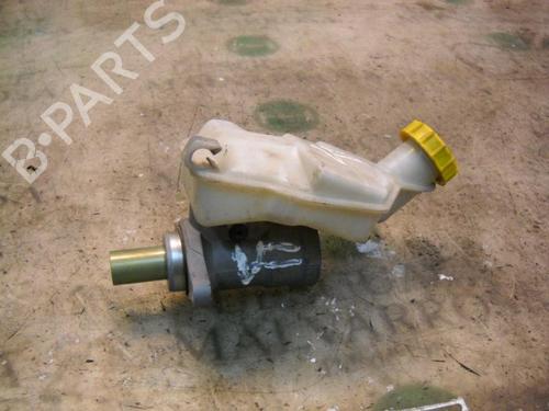 Used Brake master cylinder FORD FIESTA V (JH_, JD_) 1.4 TDCi (68 hp) 3785336